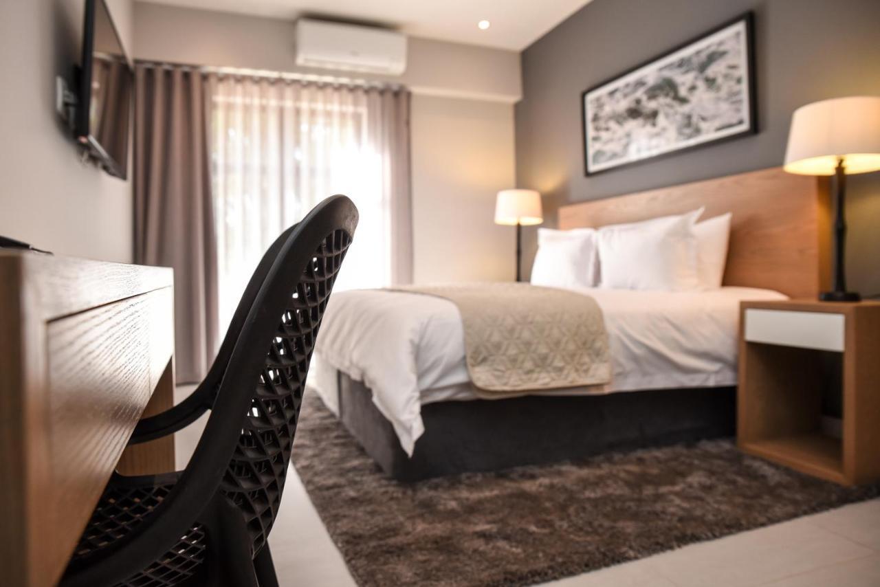 Mint Hotel Rosebank Johannesburg Zewnętrze zdjęcie
